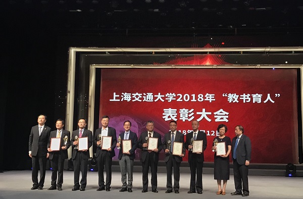 1536744488103921.jpg 3.jpg